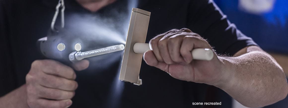 Dry ice deburring