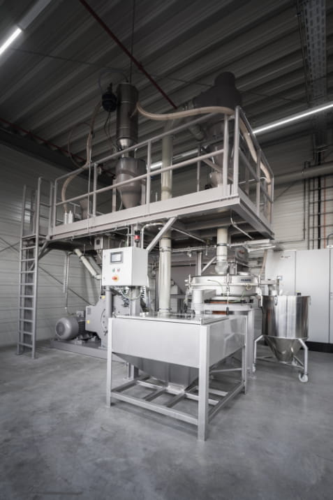 Ensinger polymer pulveriser machine