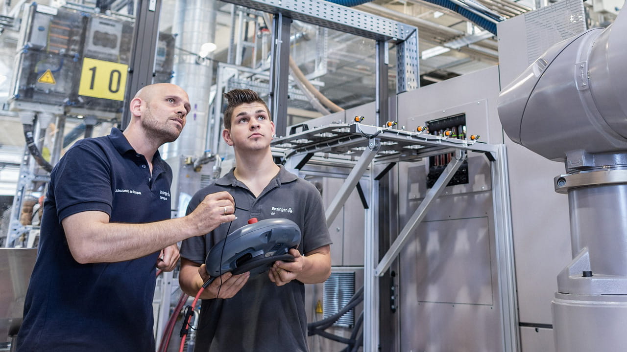 Ausbildung-Industriemechaniker-720-RS58478_2013